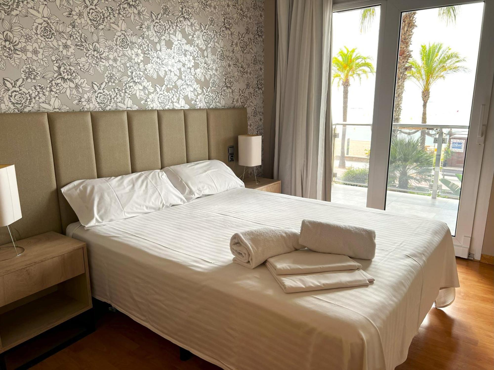 Apartamentos Las Palmas VII Family Only Salou Eksteriør billede