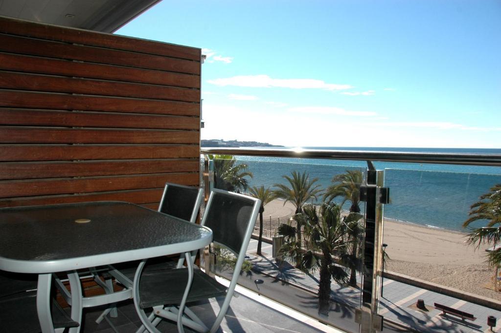 Apartamentos Las Palmas VII Family Only Salou Værelse billede