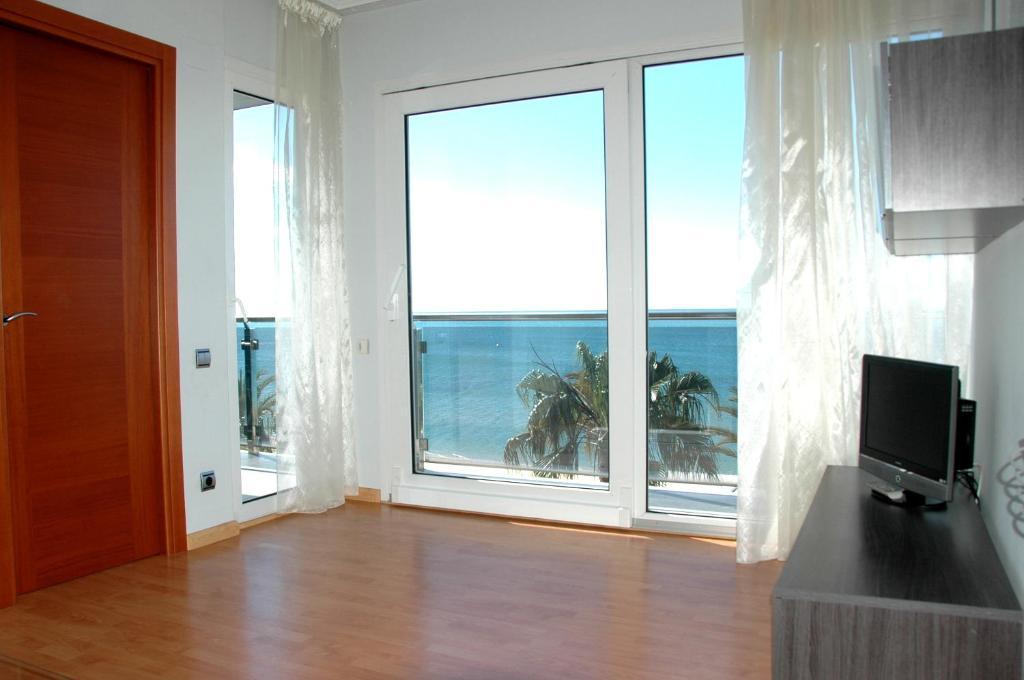 Apartamentos Las Palmas VII Family Only Salou Værelse billede